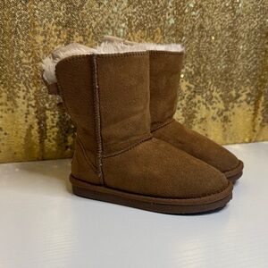 Lamo Brown Kids Boots with Cozy Lining